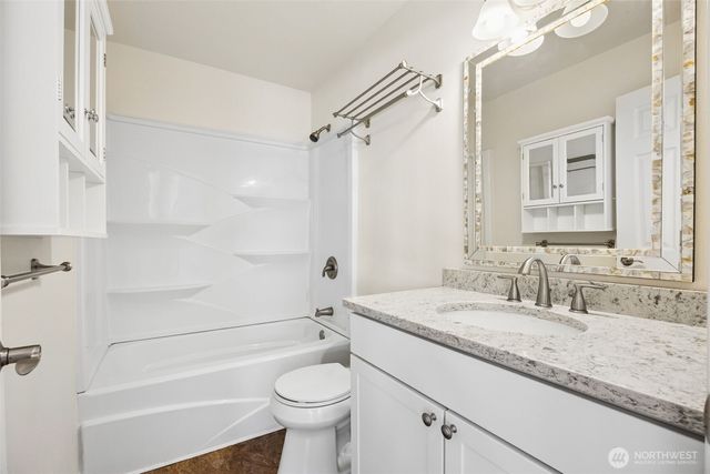 3424 Lynn Ct NE, Lacey, WA 98516