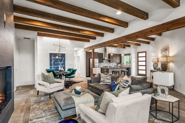 465 Calle Volver, Santa Fe, NM 87505