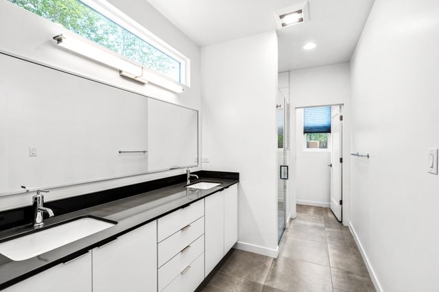 465 Calle Volver, Santa Fe, NM 87505