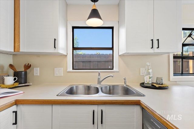 1223 N Mckinney St, Boise, ID 83704