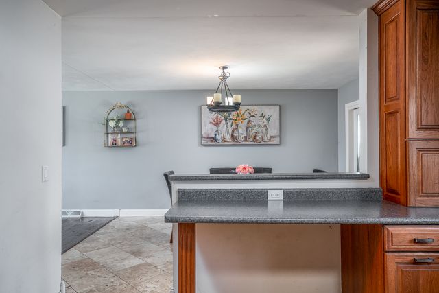 3225 28th Street Court, Rock Island, IL 61201