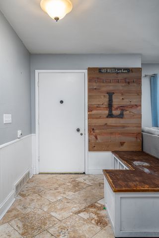 3225 28th Street Court, Rock Island, IL 61201