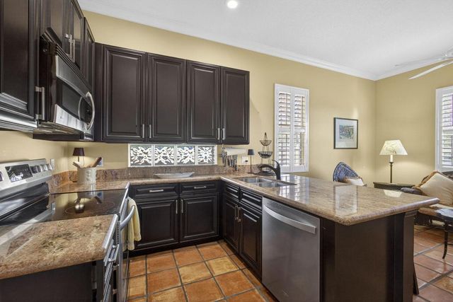 4502 Hickory Drive, Palm Beach Gardens, FL 33418