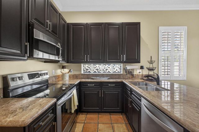 4502 Hickory Drive, Palm Beach Gardens, FL 33418