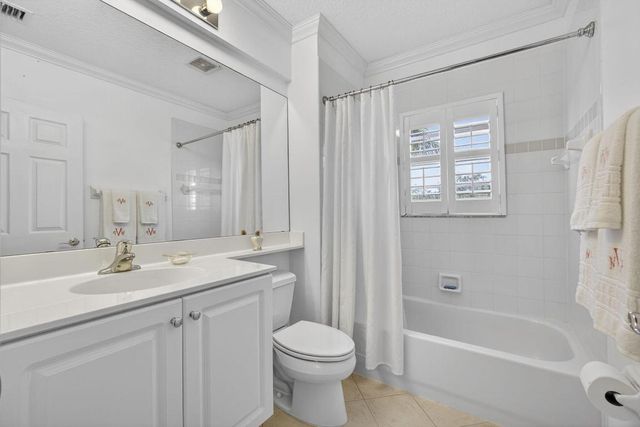 4502 Hickory Drive, Palm Beach Gardens, FL 33418