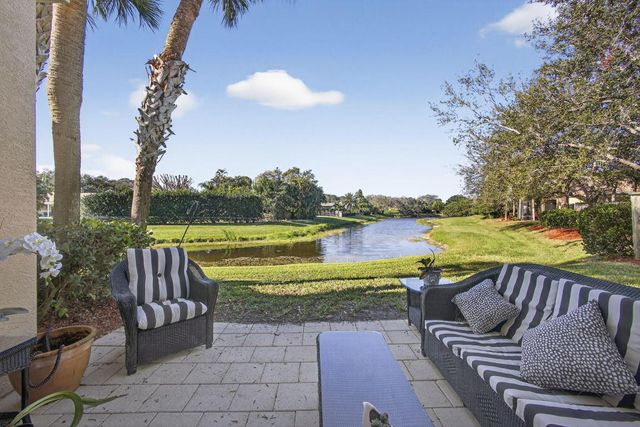 4502 Hickory Drive, Palm Beach Gardens, FL 33418