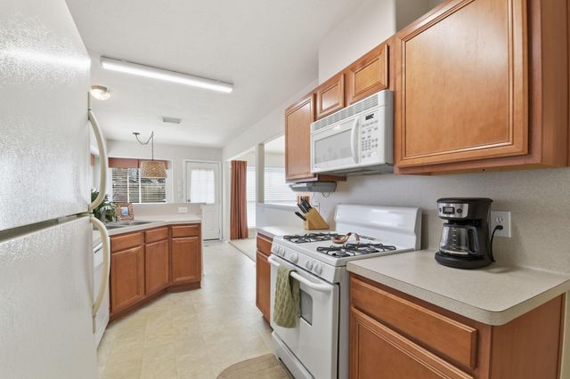 7027 Raven Cliffs Lane, Spring, TX 77379