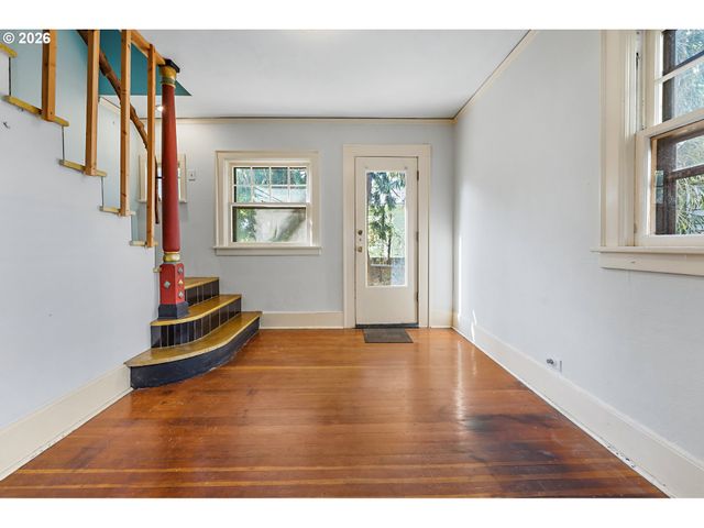 2714 Ne EVERETT St, Portland, OR 97232