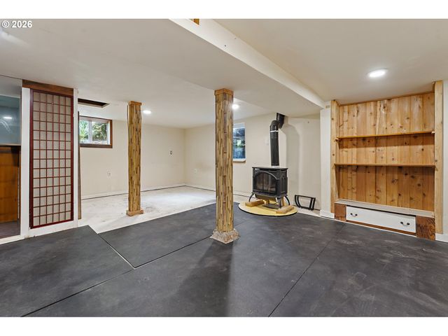 2714 Ne EVERETT St, Portland, OR 97232