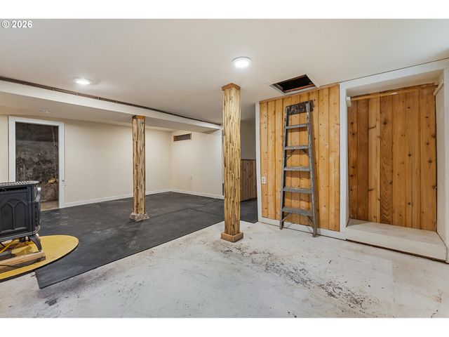 2714 Ne EVERETT St, Portland, OR 97232