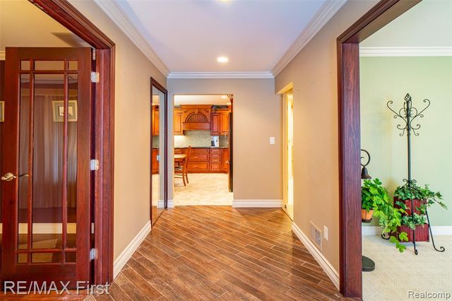 36057 Farmbrook Drive, Clinton Township, MI 48035