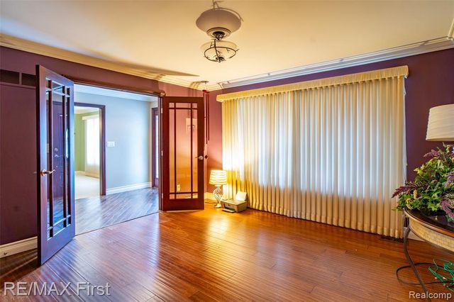 36057 Farmbrook Drive, Clinton Township, MI 48035