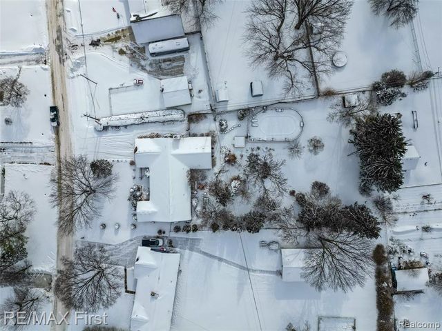 36057 Farmbrook Drive, Clinton Township, MI 48035