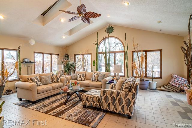 36057 Farmbrook Drive, Clinton Township, MI 48035