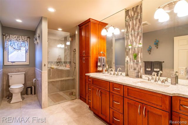 36057 Farmbrook Drive, Clinton Township, MI 48035