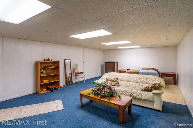 36057 Farmbrook Drive, Clinton Township, MI 48035