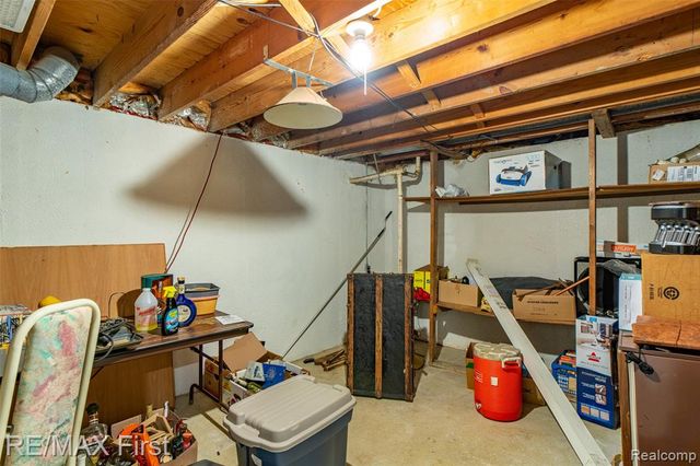 36057 Farmbrook Drive, Clinton Township, MI 48035