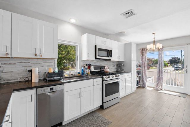 55 CENTRAL LANE, Secaucus, NJ 07094