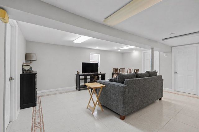 55 CENTRAL LANE, Secaucus, NJ 07094