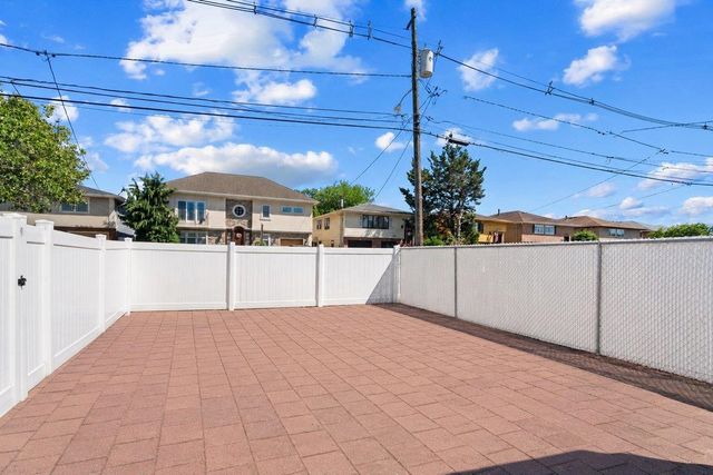 55 CENTRAL LANE, Secaucus, NJ 07094