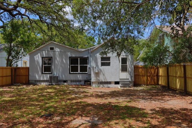 1532 13TH STREET S, St Petersburg, FL 33705