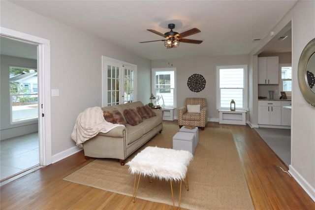 1532 13TH STREET S, St Petersburg, FL 33705