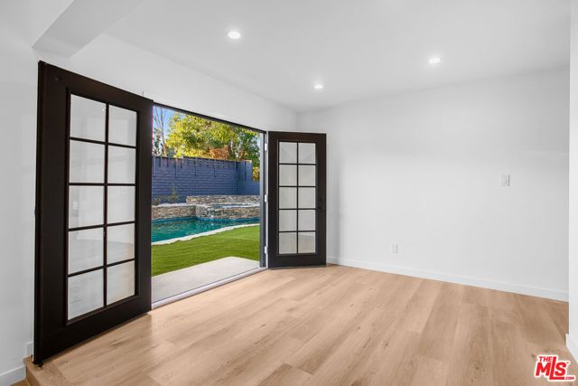 10649 Willowbrae Avenue, Chatsworth (los Angeles), CA 91311