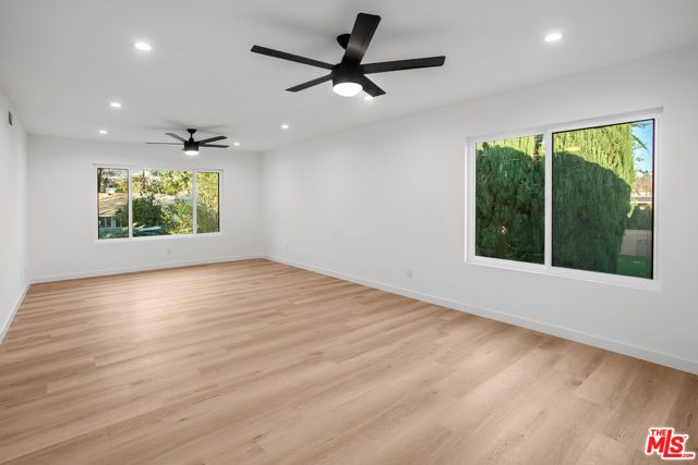 10649 Willowbrae Avenue, Chatsworth (los Angeles), CA 91311