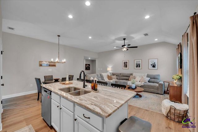 137 Red Tail Circle, Byron, GA 31008
