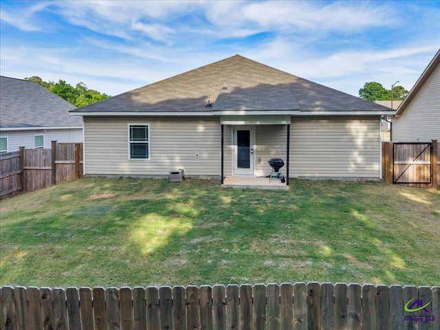 137 Red Tail Circle, Byron, GA 31008