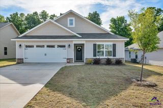 137 Red Tail Circle, Byron, GA 31008