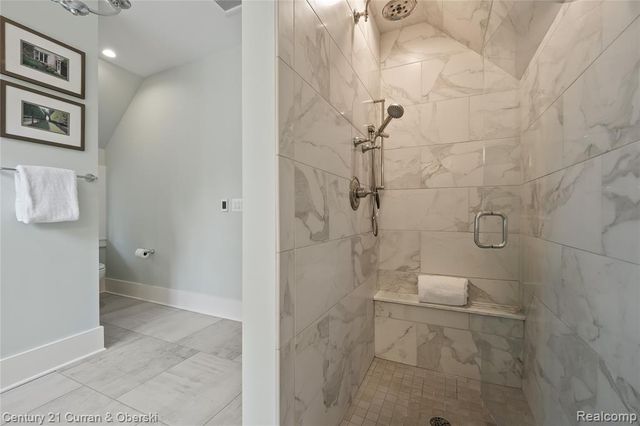 552 W Dunlap St, Northville, MI 48167