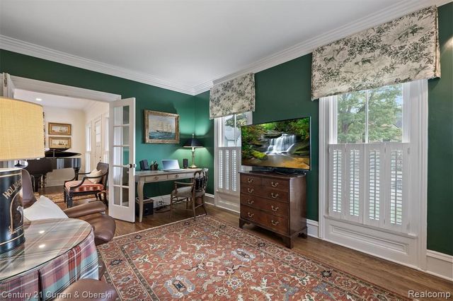 552 W Dunlap St, Northville, MI 48167