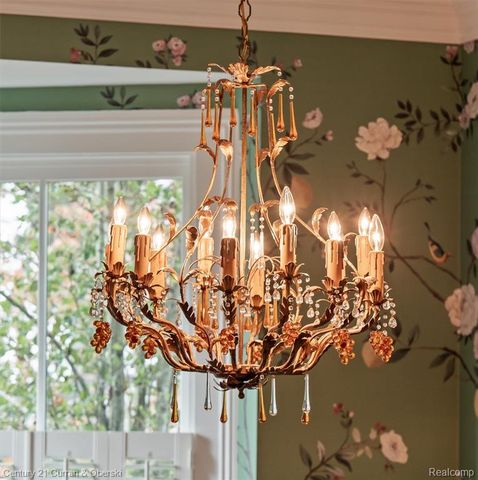 552 W Dunlap St, Northville, MI 48167