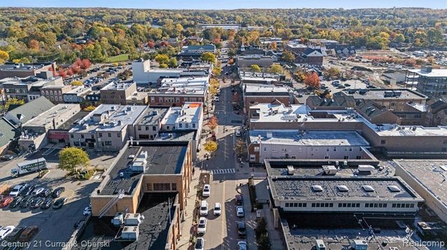 552 W Dunlap St, Northville, MI 48167