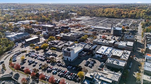 552 W Dunlap St, Northville, MI 48167