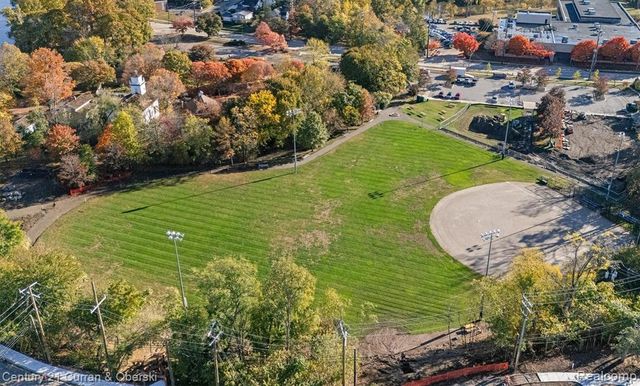 552 W Dunlap St, Northville, MI 48167