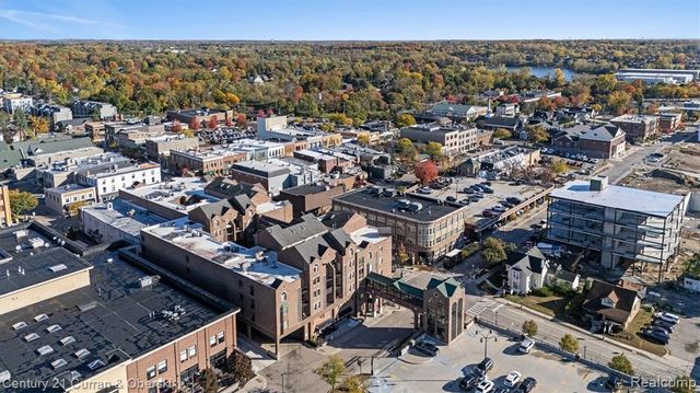 552 W Dunlap St, Northville, MI 48167