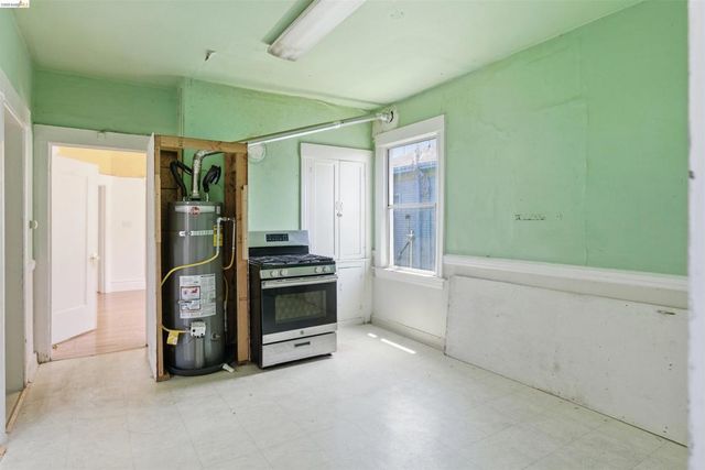 3202 Shattuck Ave, Berkeley, CA 94705