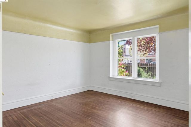 3202 Shattuck Ave, Berkeley, CA 94705