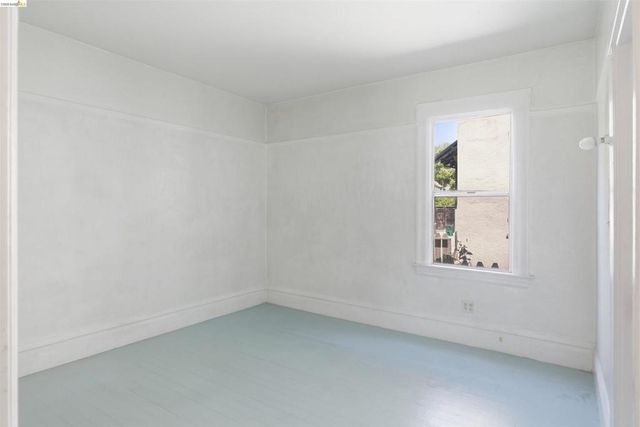 3202 Shattuck Ave, Berkeley, CA 94705