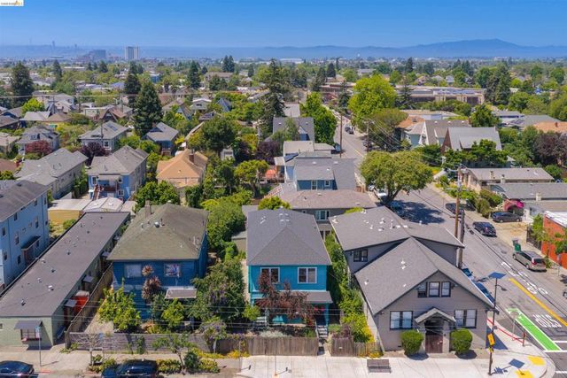 3202 Shattuck Ave, Berkeley, CA 94705