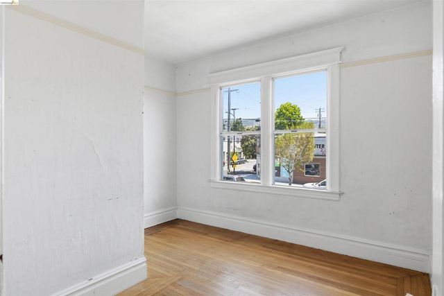 3202 Shattuck Ave, Berkeley, CA 94705
