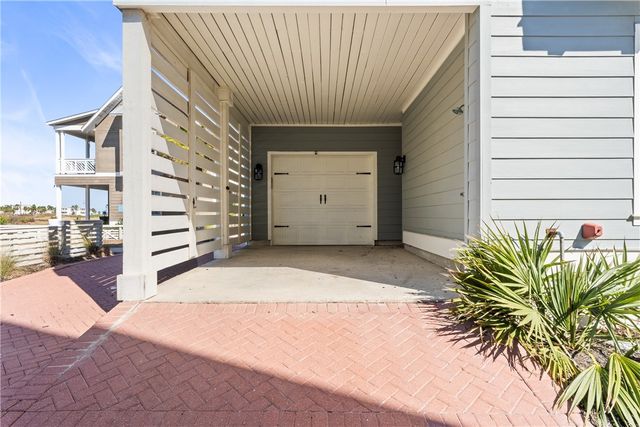 200 Sunset Ave, Port Aransas, TX 78373