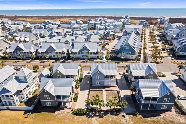 200 Sunset Ave, Port Aransas, TX 78373