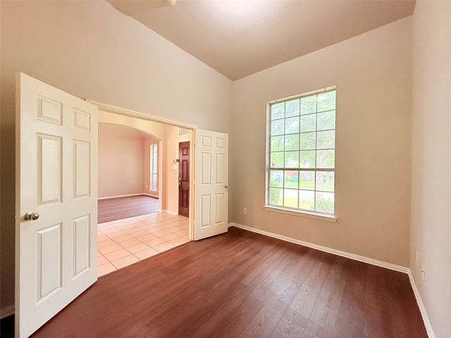 536 Pinnacle Drive, Cedar Hill, TX 75104