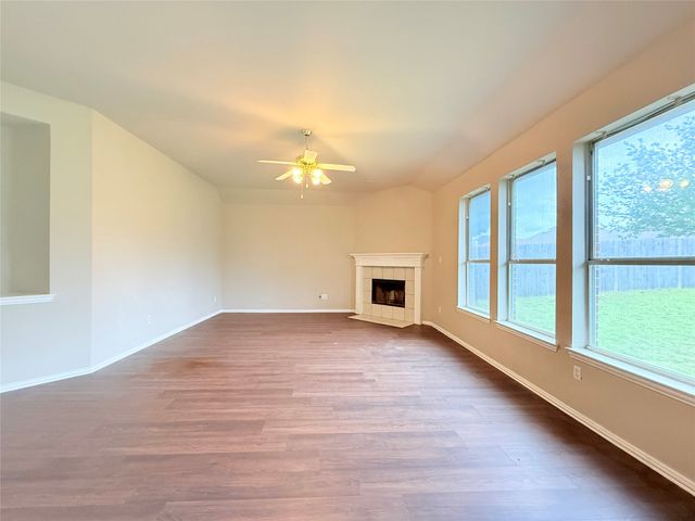 536 Pinnacle Drive, Cedar Hill, TX 75104