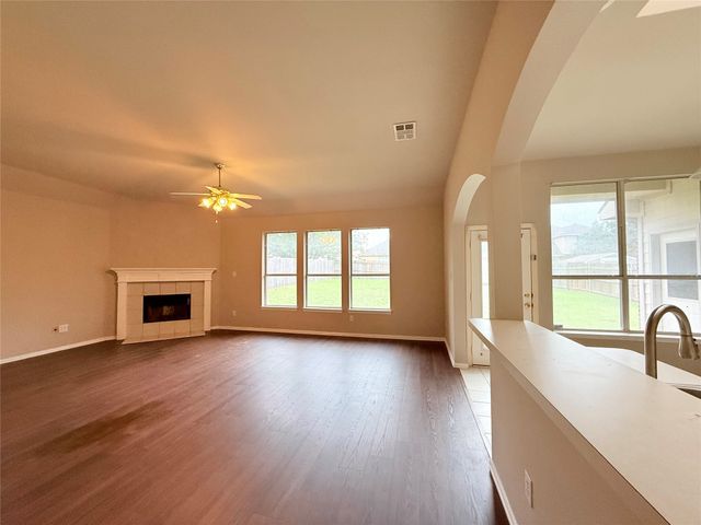 536 Pinnacle Drive, Cedar Hill, TX 75104
