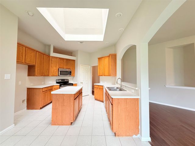 536 Pinnacle Drive, Cedar Hill, TX 75104