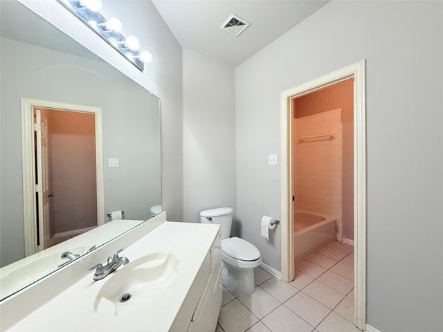 536 Pinnacle Drive, Cedar Hill, TX 75104